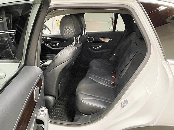 Mercedes-Benz GLC350 e 5 of 5