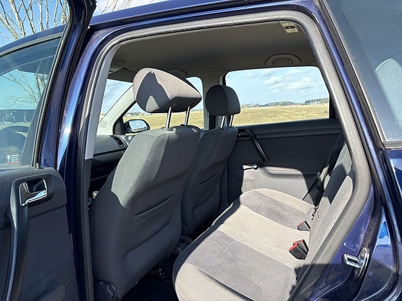 Volkswagen Polo 12 of 12