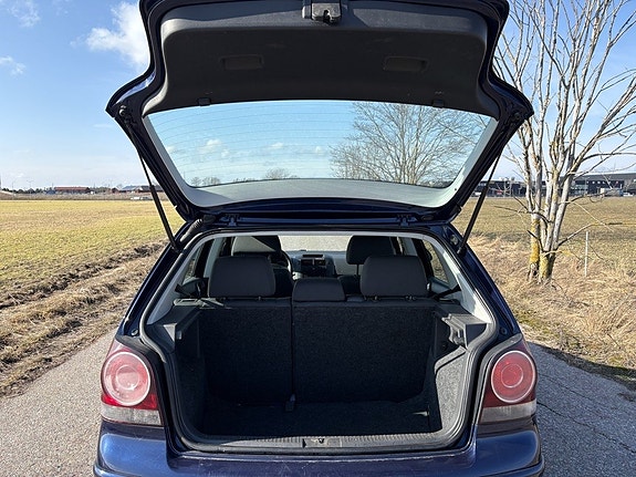 Volkswagen Polo 6 of 12