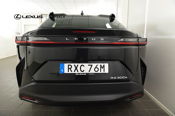 Lexus RZ300e 5 of 21