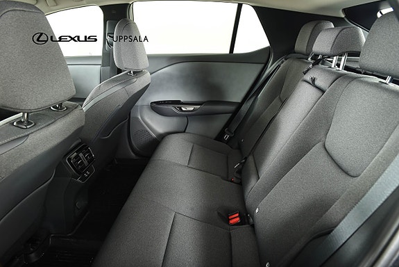 Lexus RZ300e 9 of 21