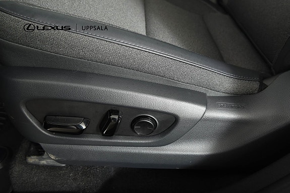 Lexus RZ300e 12 of 21