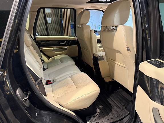 Land Rover Range Rover Sport 16 of 23