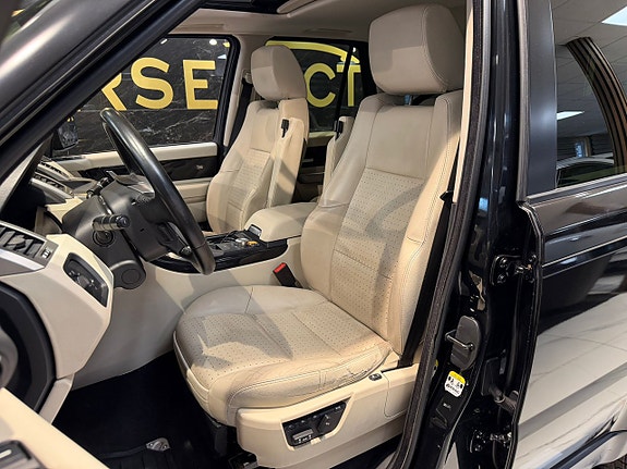 Land Rover Range Rover Sport 14 of 23