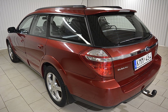 Subaru Outback 3 of 5