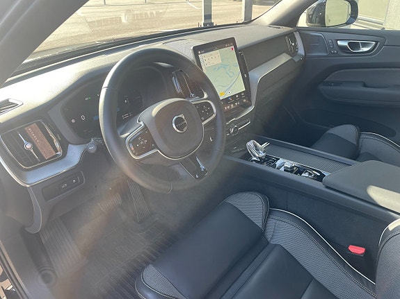 Volvo XC60 8 of 9