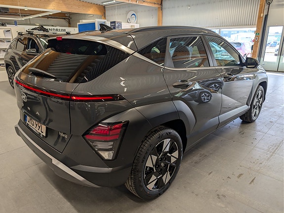 Hyundai Kona 4 of 5