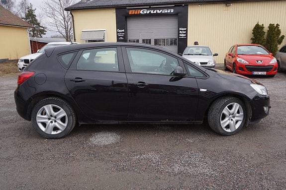 Opel Astra 2 of 6