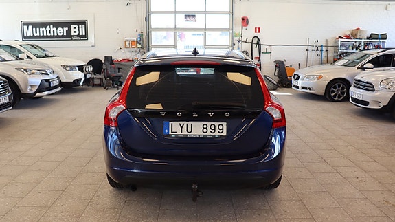 Volvo V60 8 of 18