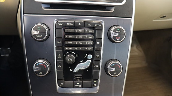 Volvo V60 17 of 18