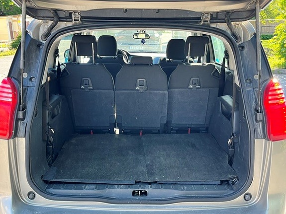 Peugeot 5008 5 of 5