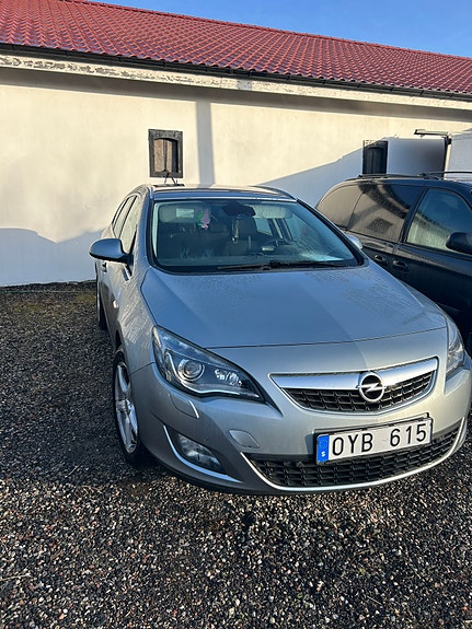 Opel Astra 4 of 5