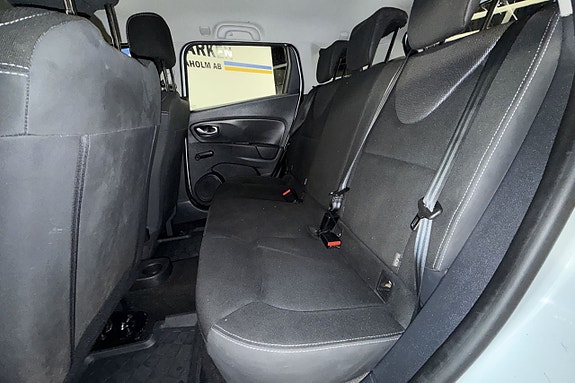 Renault Clio 10 of 23
