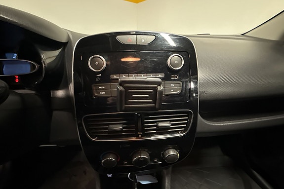 Renault Clio 14 of 23