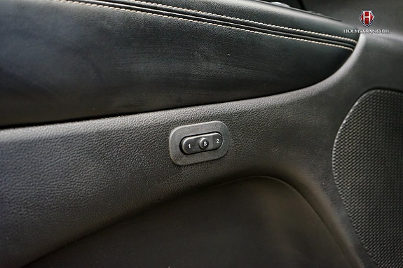 Jeep Grand Cherokee 22 of 25