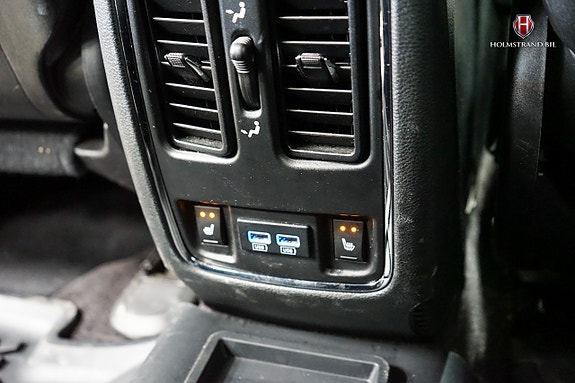 Jeep Grand Cherokee 11 of 25