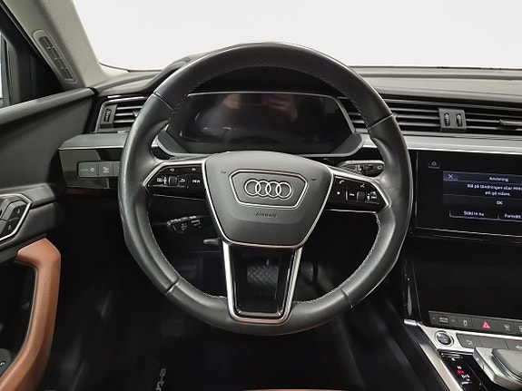 Audi Q8 12 of 15