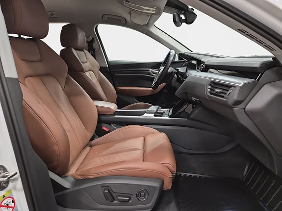 Audi Q8 15 of 15