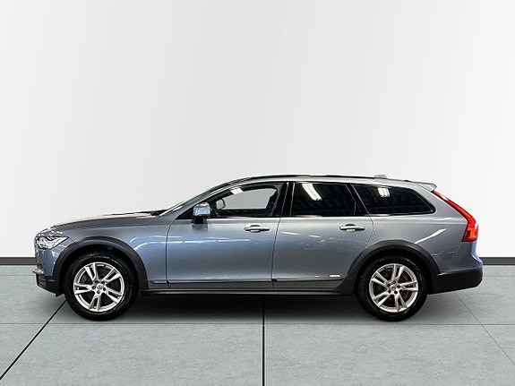 Volvo V90 Cross Country 4 of 5