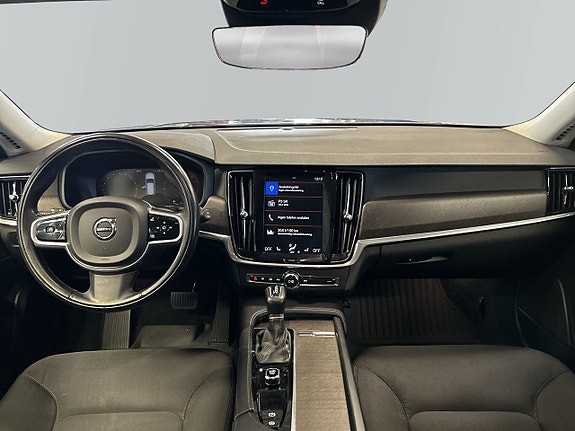 Volvo V90 Cross Country 8 of 23