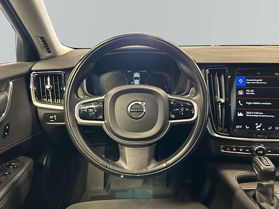 Volvo V90 Cross Country 9 of 23