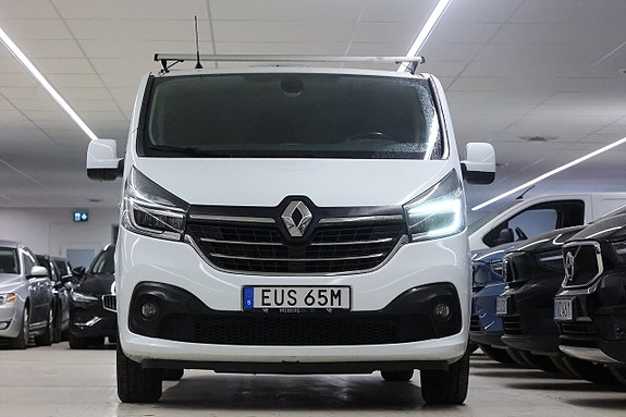 Renault Trafic 5 of 16