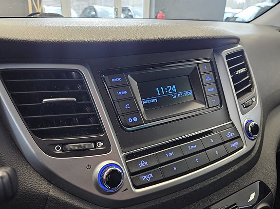 Hyundai Tucson 9 of 15