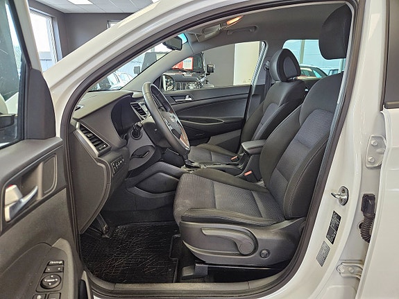 Hyundai Tucson 11 of 15