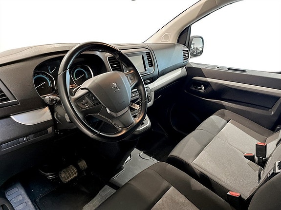Peugeot e-Expert 6 of 15