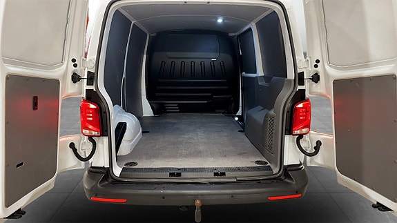 Volkswagen Transporter 13 of 18