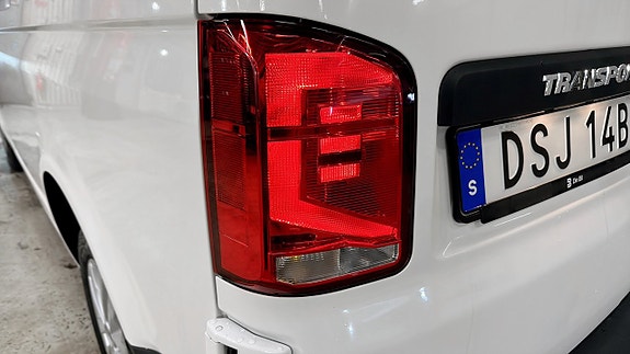 Volkswagen Transporter 15 of 18