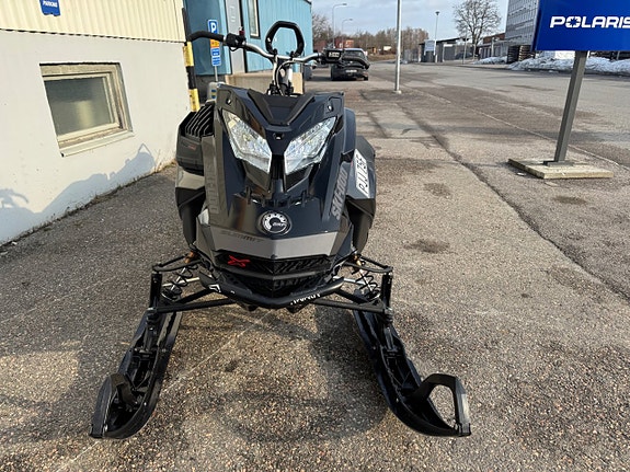 Ski-Doo Summit X 850 E-TEC TURBO 154 4 of 7