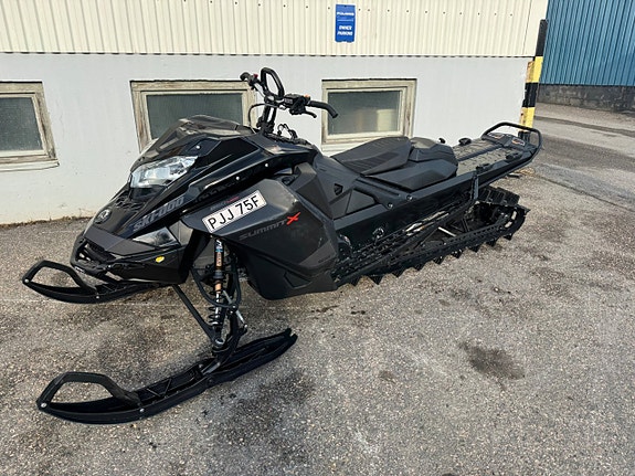 Ski-Doo Summit X 850 E-TEC TURBO 154
