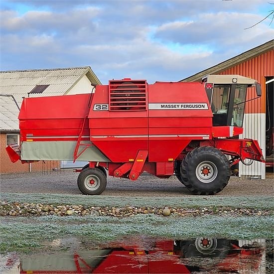 Massey Ferguson MF32