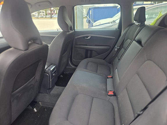 Volvo V70 5 of 7