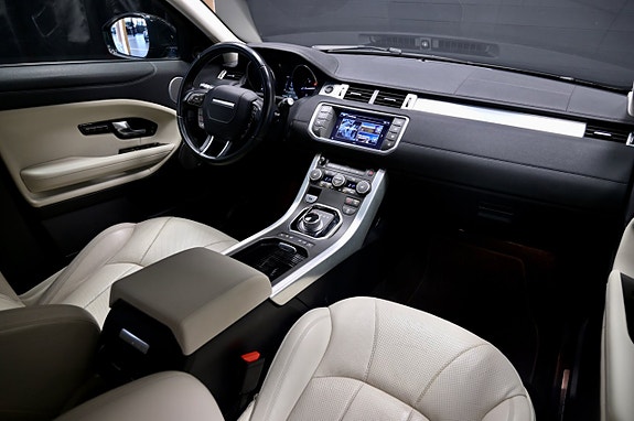 Land Rover Range Rover Evoque 13 of 24