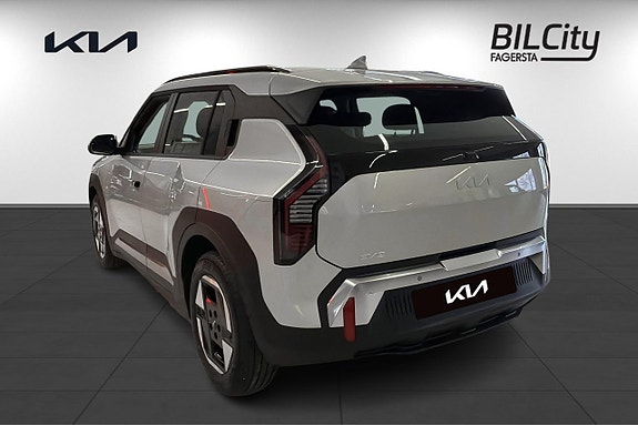 Kia EV3 6 of 15