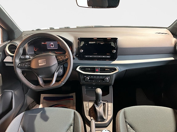 Seat Arona 7 of 13