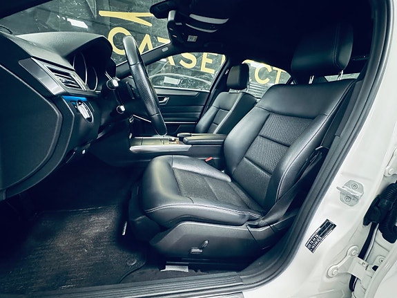 Mercedes-Benz E200 13 of 23