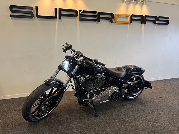 Harley-Davidson BREAKOUT 114 Svensksåld 435mil Luft & Buller