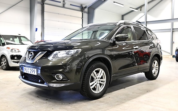 Nissan X-Trail 3 of 5