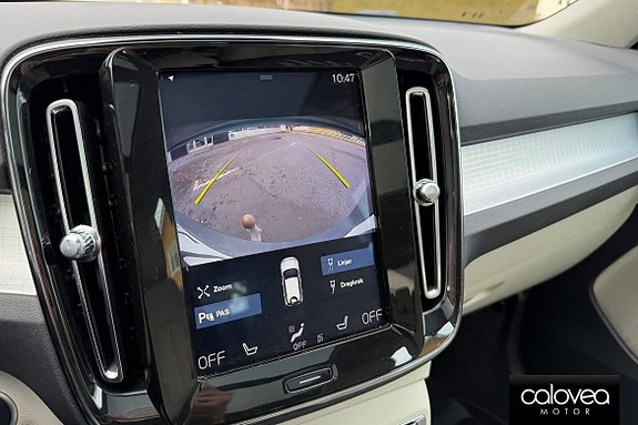 Volvo XC40 7 of 16