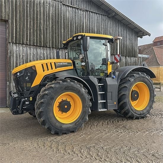 JCB Fastrac 8330 -  Only 530 hours 2 of 30
