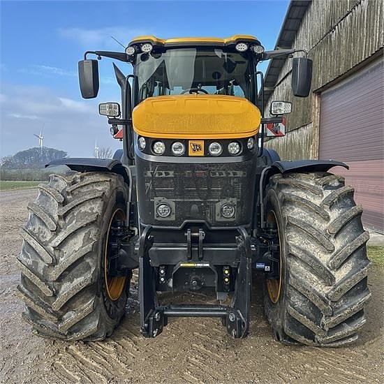 JCB Fastrac 8330 -  Only 530 hours 12 of 30