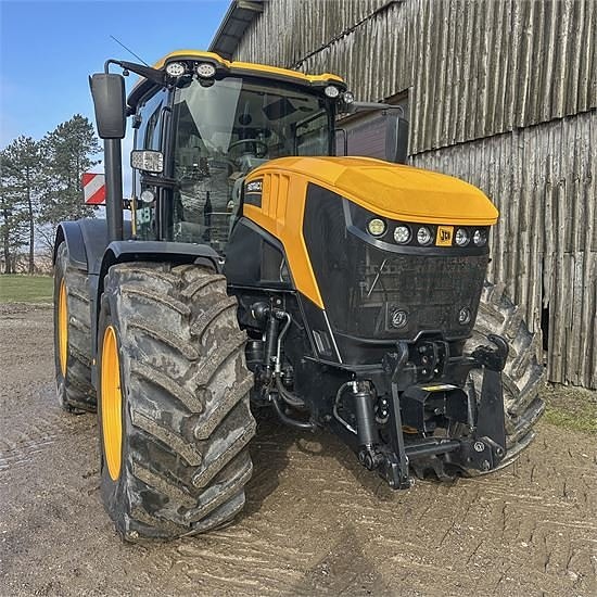 JCB Fastrac 8330 -  Only 530 hours 11 of 30