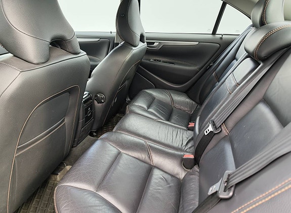 Volvo S60 5 of 5