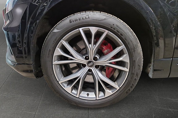 Audi Q8 16 of 17