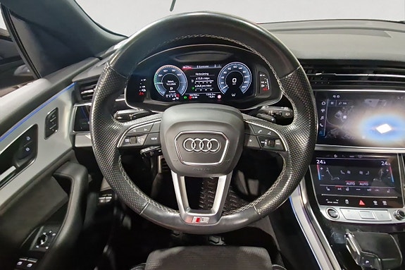 Audi Q8 13 of 17
