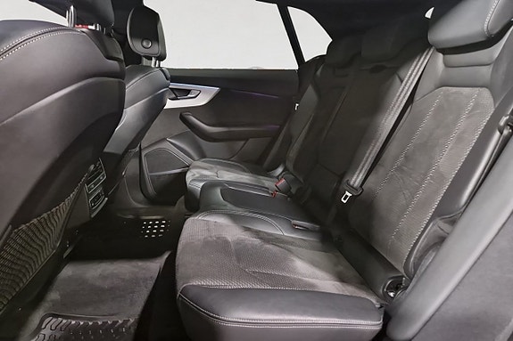 Audi Q8 14 of 17