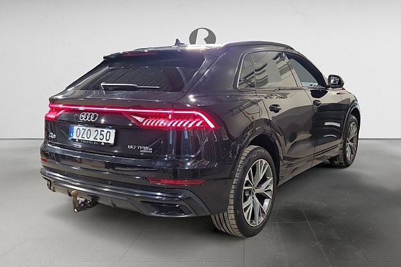 Audi Q8 7 of 17